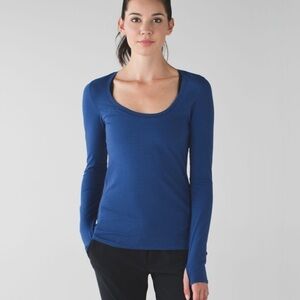 Lululemon Anahatasana Long Sleeve Tee in Heathered Sapphire Blue